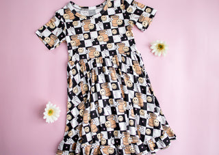 SMILEY CUP OF CHECKERS DREAM RUFFLE DRESS