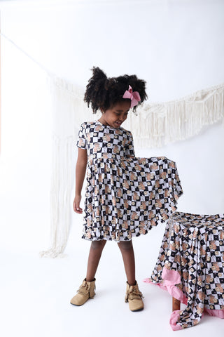 SMILEY CUP OF CHECKERS DREAM RUFFLE DRESS