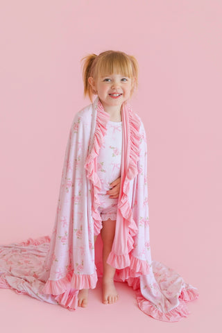 BLOOM & BOW DREAM RUFFLE BLANKET