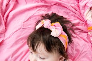 GROOVY FLORAL DREAM BOW