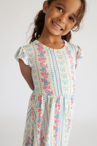 PETITE POSIE CAP SLEEVE DREAM RUFFLE DRESS