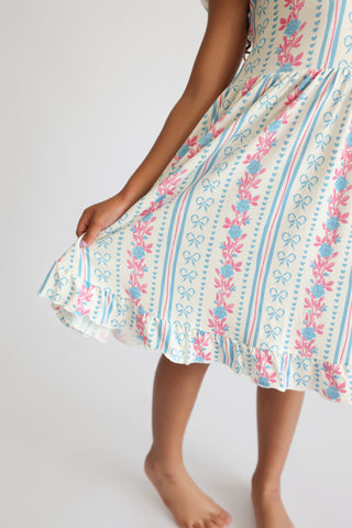 PETITE POSIE CAP SLEEVE DREAM RUFFLE DRESS