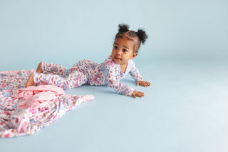 POM POWER DREAM RUFFLE BLANKET