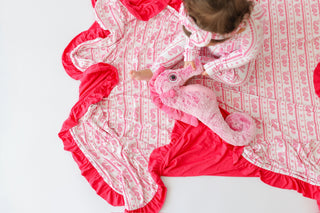 SEAHORSE SWEETHEART DREAM RUFFLE BLANKET