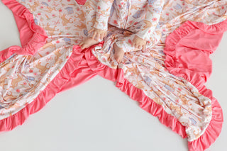 KINSLEY'S BLOOM & BOOTS DREAM RUFFLE BLANKET