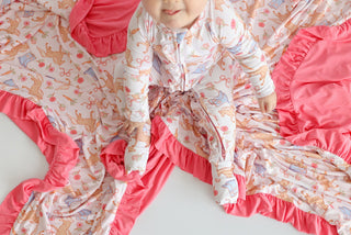 KINSLEY'S BLOOM & BOOTS DREAM RUFFLE BLANKET