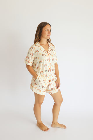 FARMYARD FRIENDS WOMEN’S DREAM SHORT SET