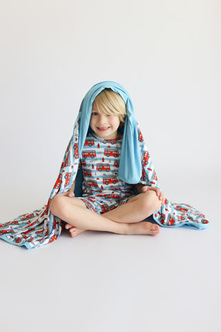 FIRETRUCK FRENZY DREAM SHORT SET