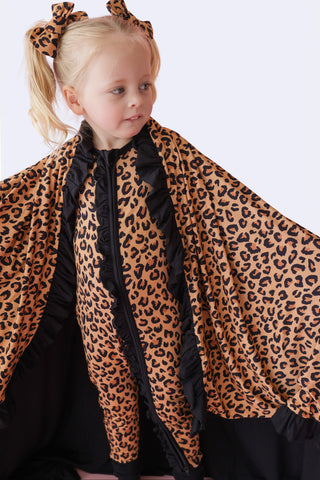 LEOPARD DREAM RUFFLE BLANKET