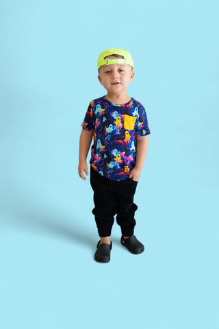 GLOWIN' GHOSTIES DREAM POCKET TEE