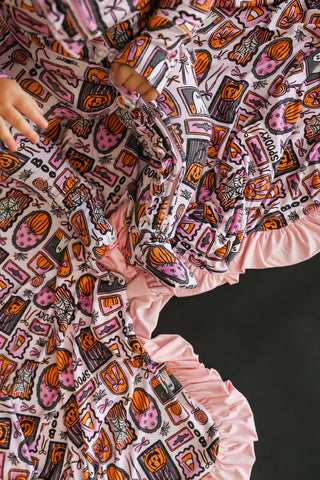 SPOOKY SWEETHEART DREAM RUFFLE BLANKET