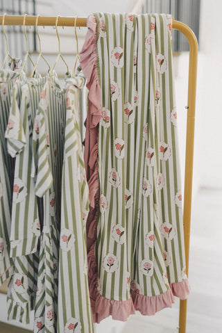 ROSIE'S MEADOW STRIPES DREAM RUFFLE BLANKET