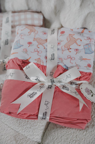 KINSLEY'S BLOOM & BOOTS DREAM RUFFLE BLANKET