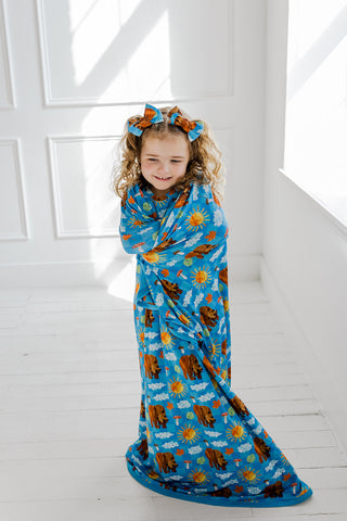 BEAR-Y BLUE SKIES DREAM BLANKET