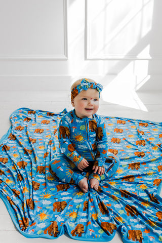 BEAR-Y BLUE SKIES DREAM BLANKET