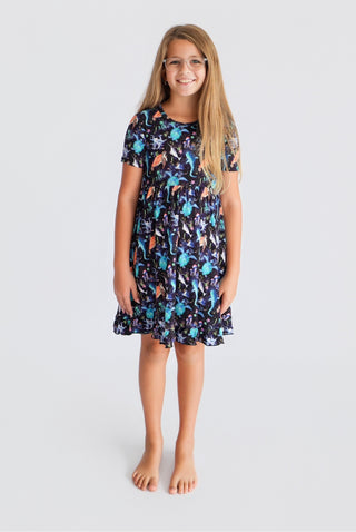 MIDNIGHT REEF DREAM RUFFLE DRESS