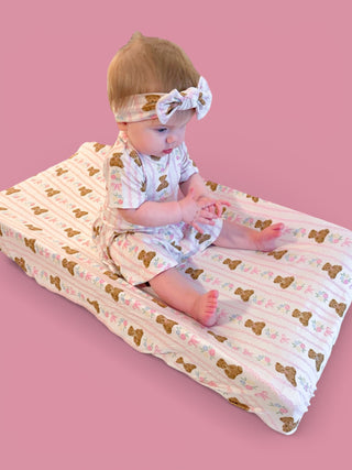 BEAR-Y BLOSSOMS DREAM CHANGING PAD