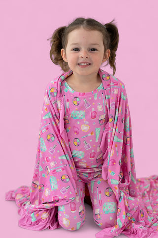 GLAMOUR MAGIC DREAM RUFFLE BLANKET