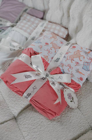 KINSLEY'S BLOOM & BOOTS DREAM RUFFLE BLANKET