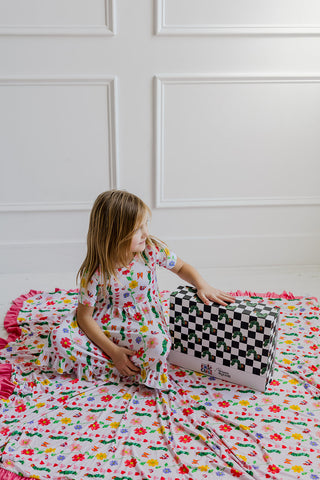 LOVEBUG BLOOMS DREAM RUFFLE BLANKET