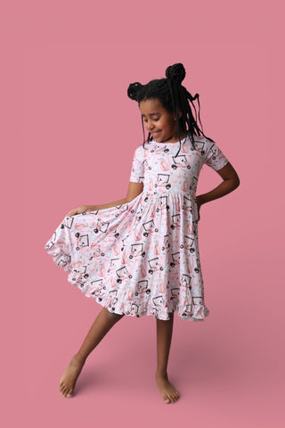 PRETTY AND PAR DREAM RUFFLE DRESS