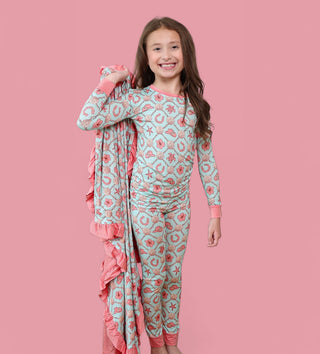 COASTAL COWGIRL DREAM RUFFLE BLANKET