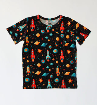 MISSION TO THE MOON DREAM POCKET TEE