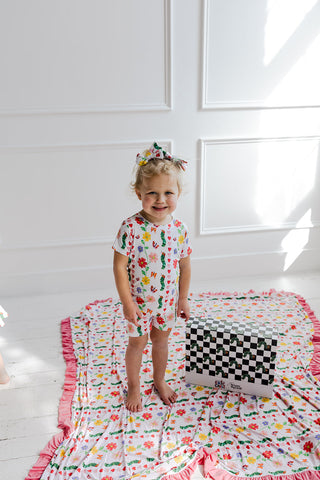 LOVEBUG BLOOMS DREAM RUFFLE BLANKET