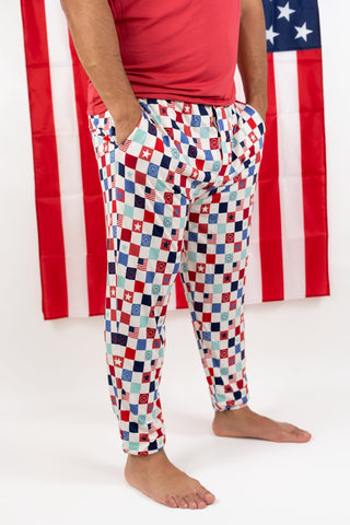 HOME OF THE FREE CHECKERS MEN'S DREAM JOGGER SET
