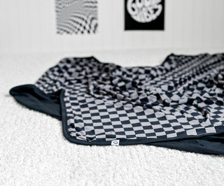 CHARCOAL CHECKERS DREAM BLANKET