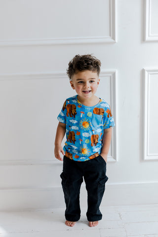 BEAR-Y BLUE SKIES DREAM POCKET TEE