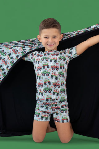 REVVED UP FOR CHRISTMAS DREAM SHORT SET
