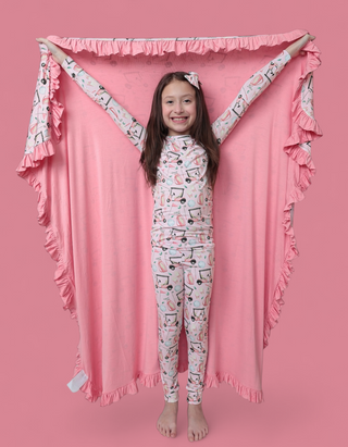 PRETTY AND PAR DREAM RUFFLE BLANKET