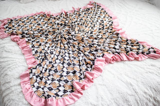 SMILEY CUP OF CHECKERS DREAM RUFFLE BLANKET