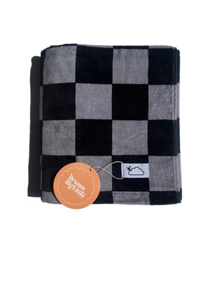 CHARCOAL CHECKERS DREAM TOWEL
