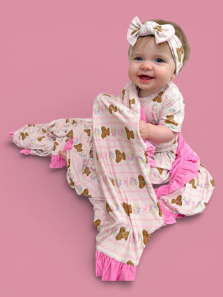 BEAR-Y BLOSSOMS DREAM RUFFLE BLANKET