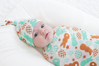 WHAT'S UP PEEPS DREAM SWADDLE & BEANIE