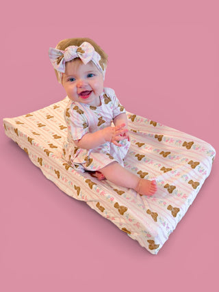 BEAR-Y BLOSSOMS DREAM CHANGING PAD
