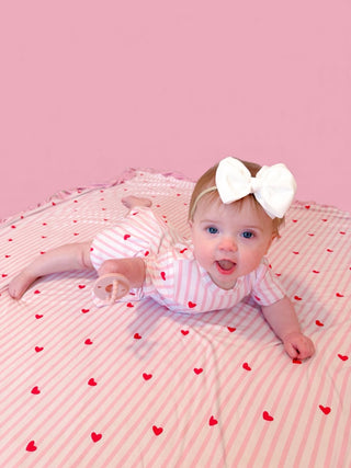 SWEETHEART STRIPES DREAM RUFFLE BLANKET