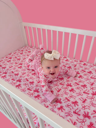 BOW CHECKERED CHARM DREAM CRIB SHEET