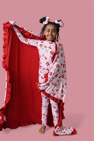 SEALED WITH LOVE DREAM RUFFLE BLANKET