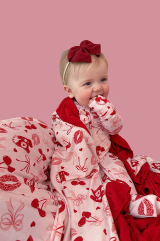 SEALED WITH LOVE DREAM RUFFLE BLANKET