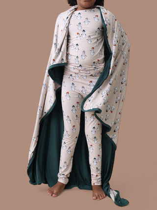 FROSTED FRIENDS DREAM BLANKET