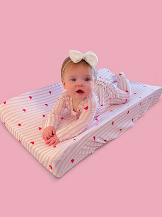 SWEETHEART STRIPES DREAM CHANGING PAD