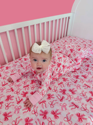 BOW CHECKERED CHARM DREAM CRIB SHEET