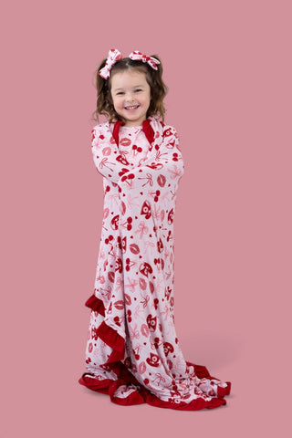 SEALED WITH LOVE DREAM RUFFLE BLANKET